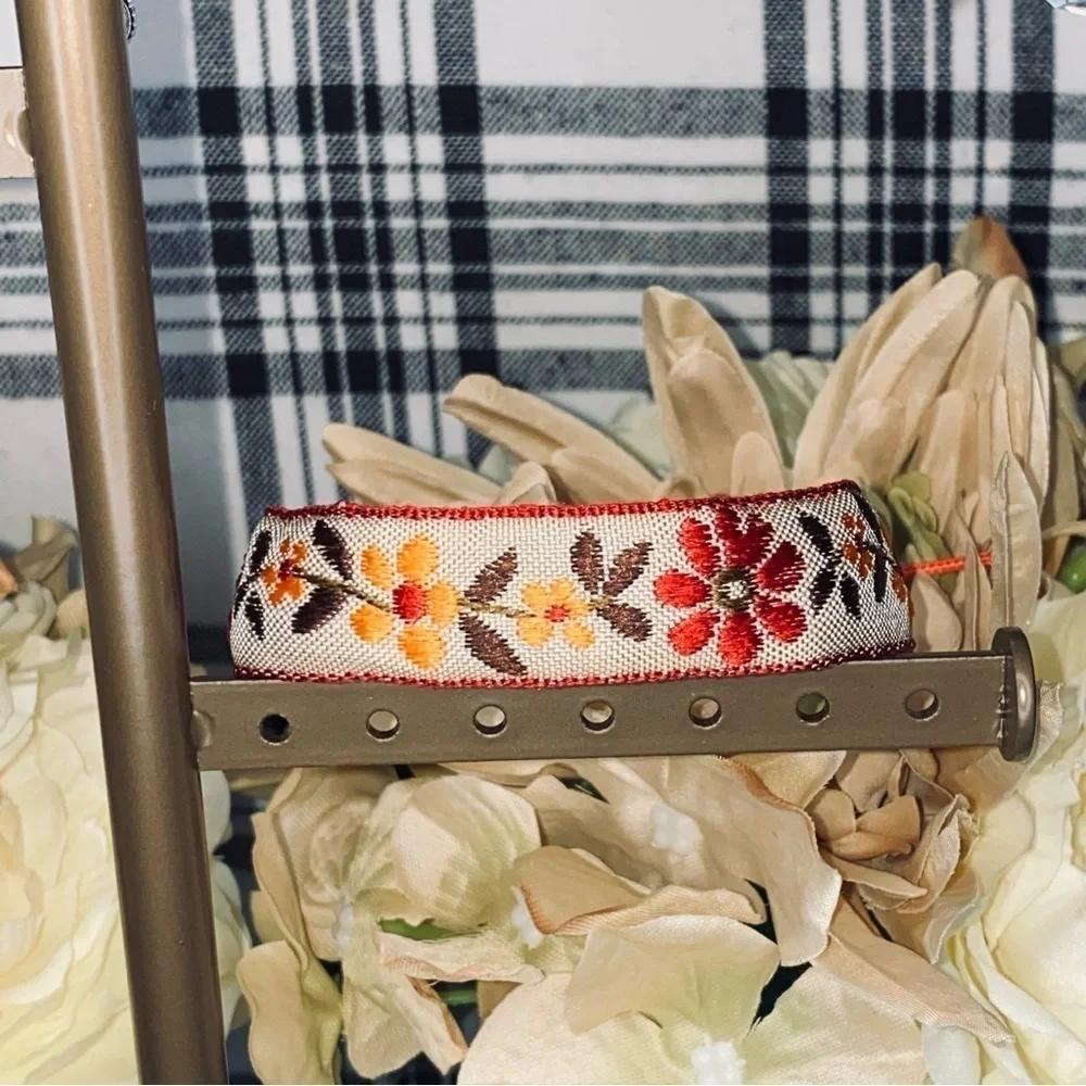 𝅺3/$15. Friendship bracelet set of 2 👯‍♀️ - Picture 2 of 4